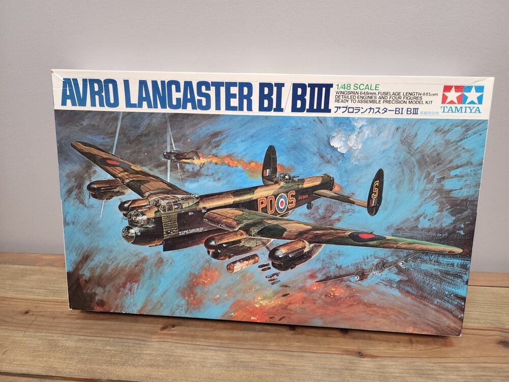 Tamiya - Avro Lancaster BI / BIII 1:48 Scale #6420